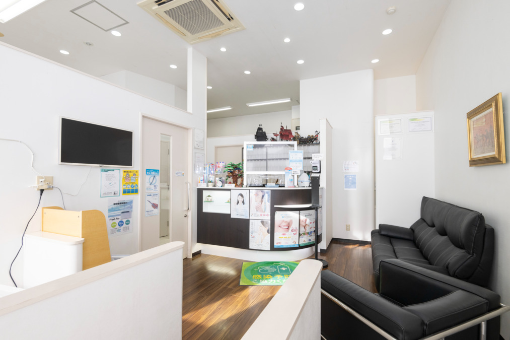 取手デンタルクリニック（歯科医師の求人）の写真6枚目：大型スーパー内にある歯科医院です