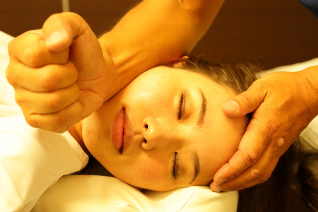 さわやか整体院（整体師の求人）の写真5枚目：小顔や骨盤矯正など、当院独自の人気コースが多く、他店から技術を学びに来る方も！
