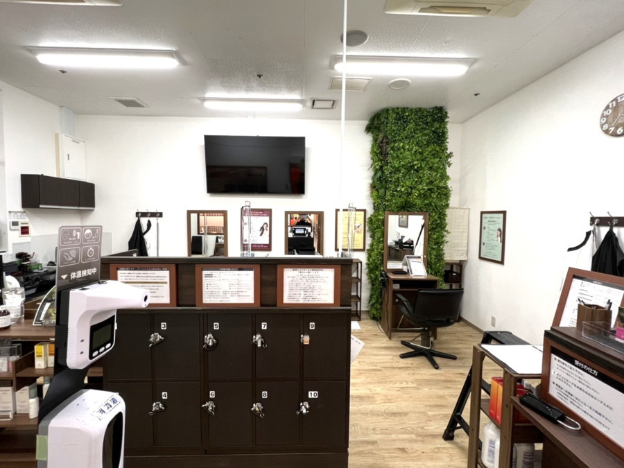 ダメージサロン I・STYLE ザ・ビッグ戸坂店の写真2枚目：