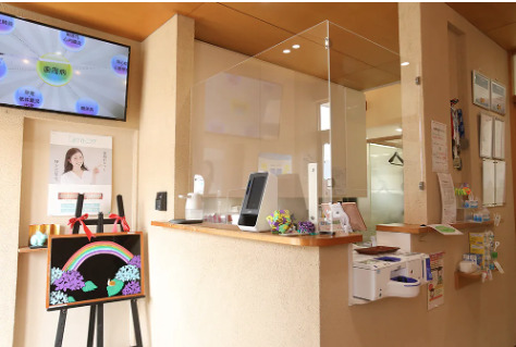 くろだ歯科(歯科助手の求人)の写真3枚目:受付