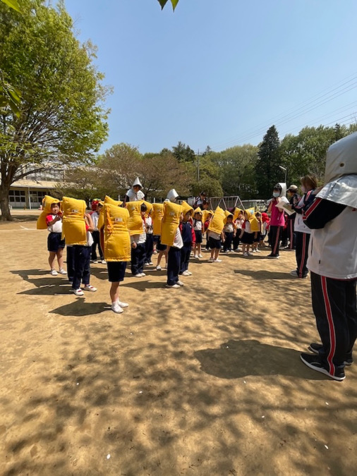 あかつき保育園（保育補助の求人）の写真3枚目：避難訓練