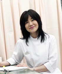 にいの整形外科の写真2枚目：当院の院長です。地域のみなさまの快適な生活をサポートします。