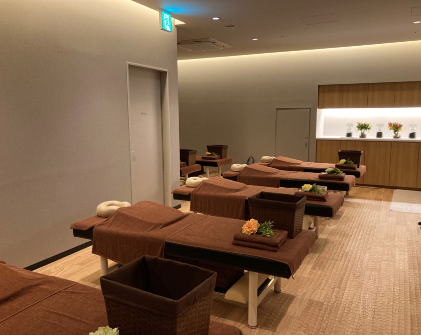 株式会社リバース東京 泉天空の湯　羽田空港（エステティシャン/セラピストの求人）の写真4枚目：