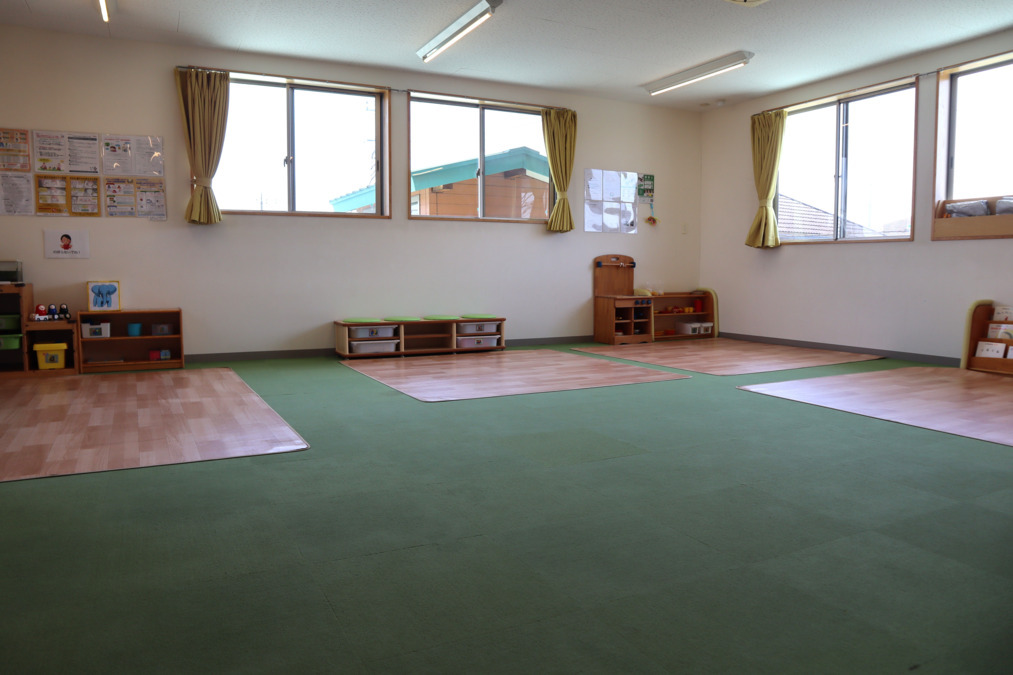 子育て支援センターままぽっぽの写真9枚目:ままぽっぽ室内