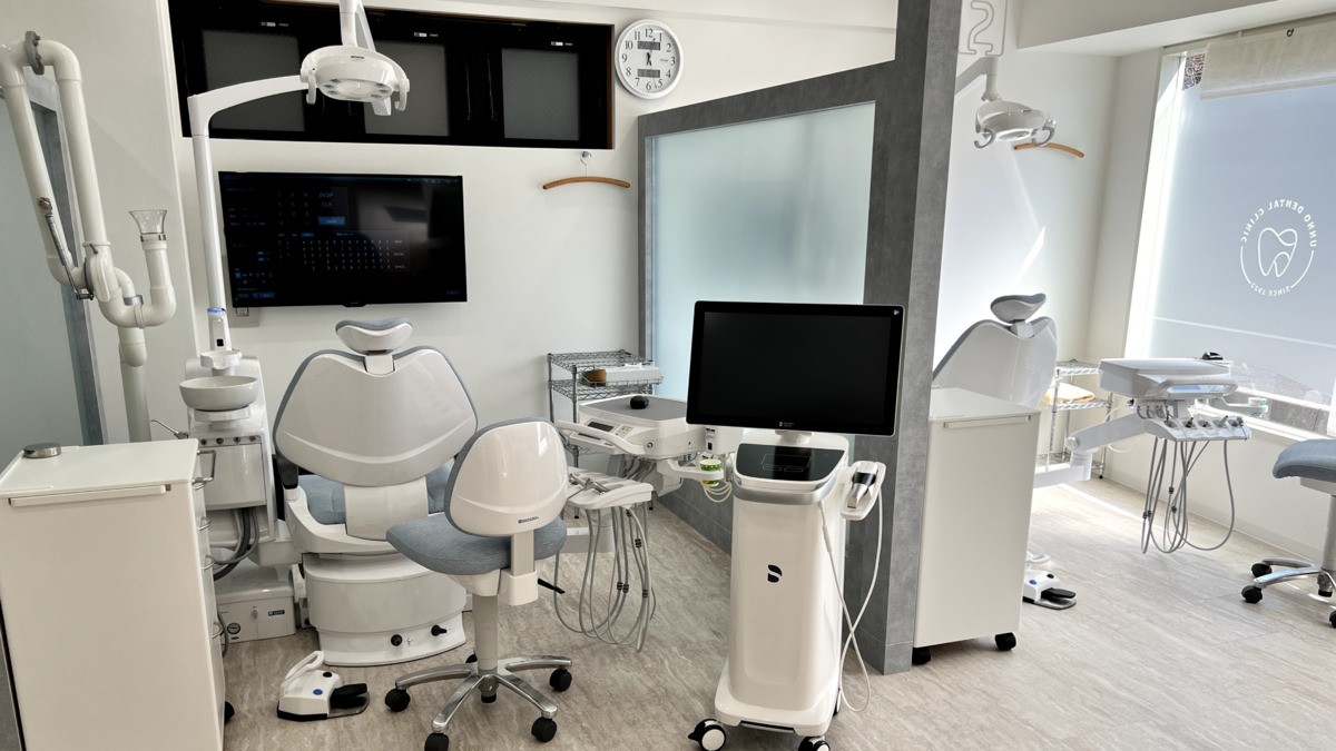 海野歯科医院(歯科助手の求人)の写真3枚目:患者さんとゆっくり話ができる広々とした診療ユニットです