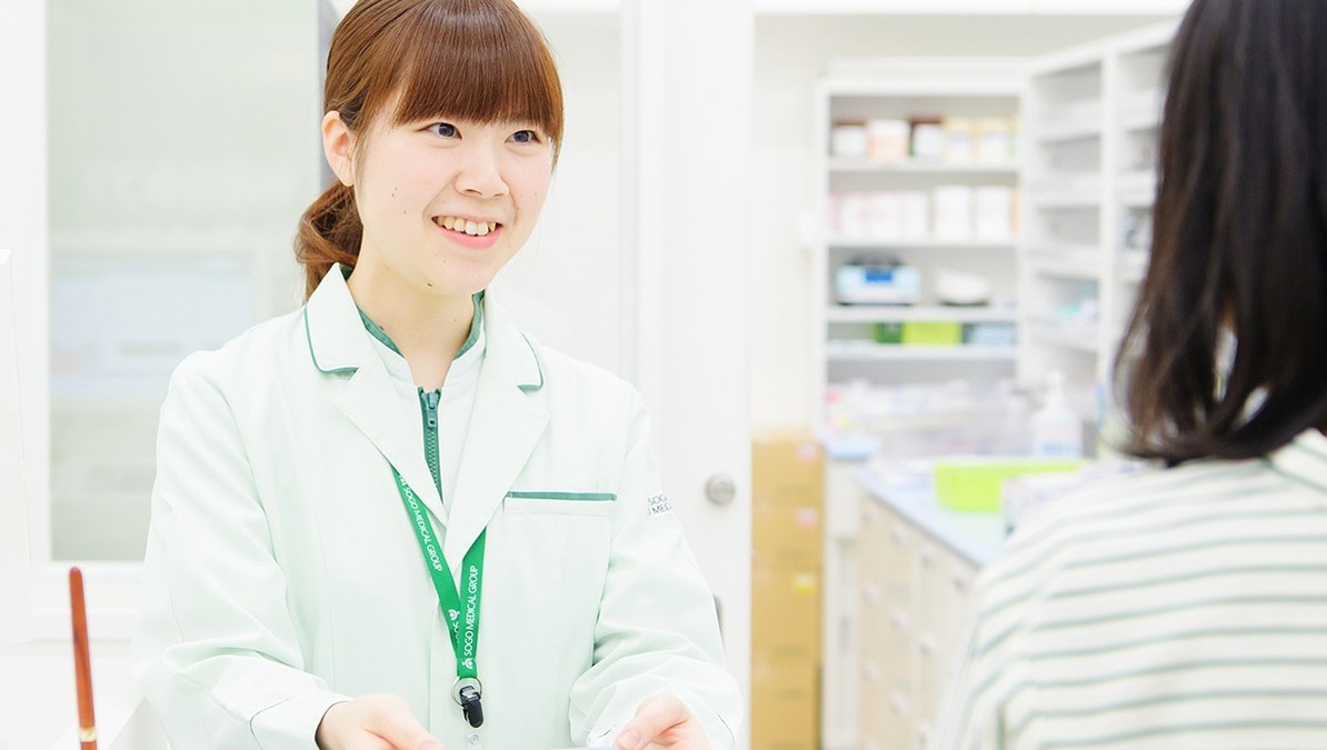 そうごう薬局福井若杉浜店の写真7枚目：【会計】
薬剤師が患者さんへお薬をお渡しした後、会計を行います