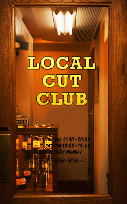 LOCAL CUT CLUB（理容師の求人）の写真2枚目：三越前駅から徒歩3分です
