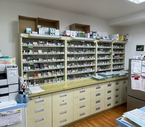 すもも薬局（薬剤師の求人）の写真6枚目：内服調剤台