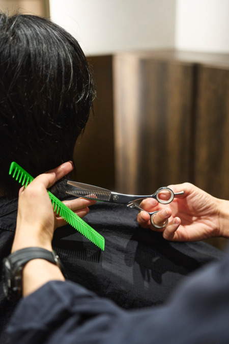 LAVIE NEW STANDARD BARBER 横浜店（理容師の求人）の写真5枚目：美容師からの転職をお考えの方も歓迎いたします！