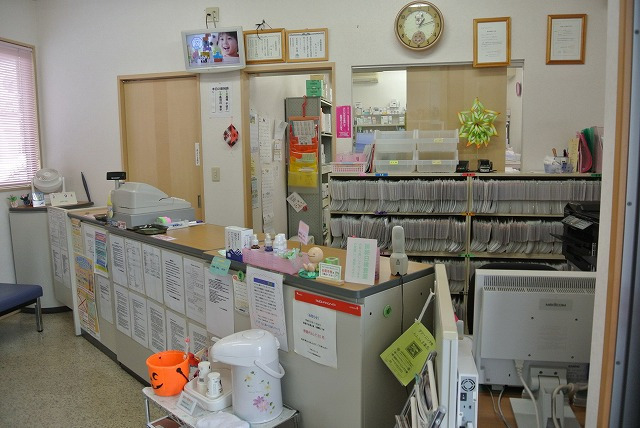 ら・ふらんす調剤薬局成沢店の写真2枚目：婦人科・内科の処方箋が中心です
