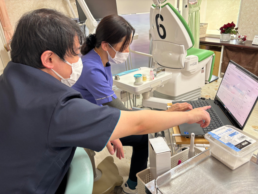 医療法人ひかり会荒瀬歯科医院（歯科衛生士の求人）の写真10枚目：研修中３