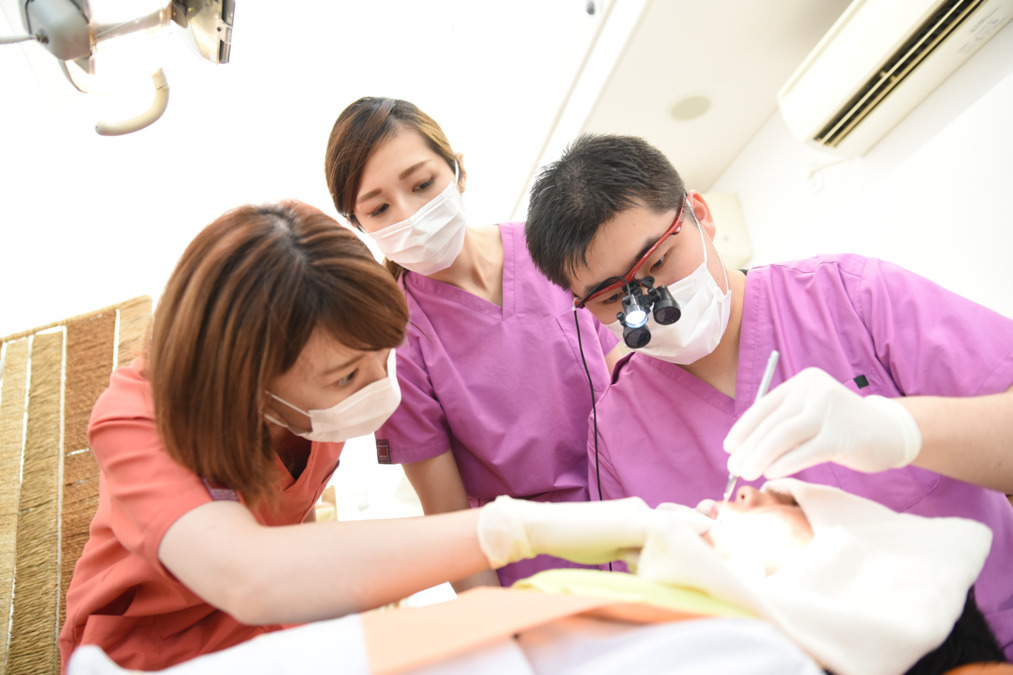 スマイルデンタルクリニック【本院】（歯科医師の求人）の写真5枚目：経験の浅いDRも安心の研修制度を完備