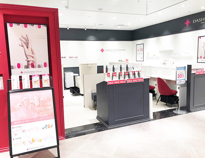 DASHING DIVA 錦糸町パルコ店（ネイリストの求人）の写真4枚目：