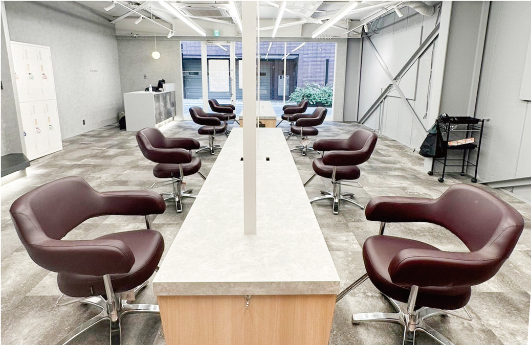 美容室SALONS 京阪守口市駅京街道店（美容師の求人）の写真5枚目：