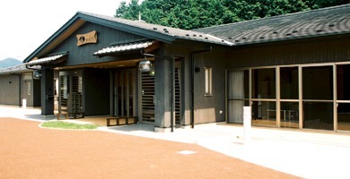 高齢者複合福祉施設 晴風の写真3枚目：趣のあるつくりとなっています。