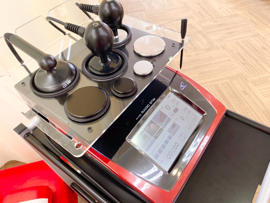 ゆめか鍼灸整骨院 【南佐賀院】(柔道整復師の求人)の写真19枚目:オリンピック選手の施術で使われている高周波温熱機器を佐賀県で初導入。2台完備♪