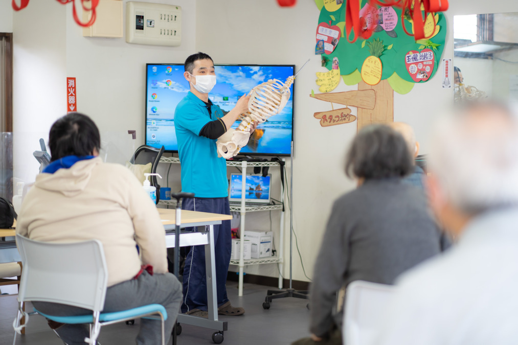 歩行特化型リハビリデイサービス リカバリータイムズ駒岡（介護職/ヘルパーの求人）の写真9枚目：