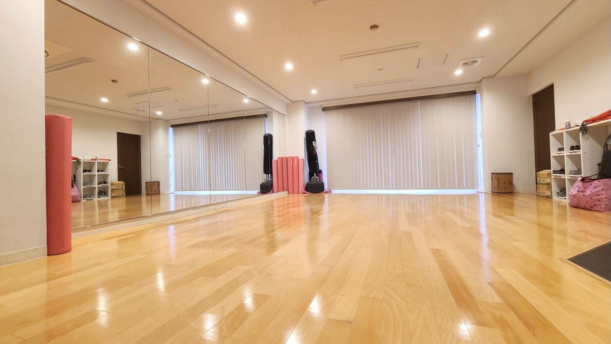 FIRSTCLASSTRAINERS阪神西宮店（理学療法士の求人）の写真2枚目：