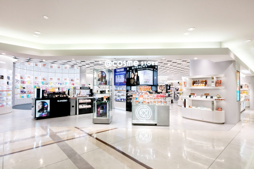 @cosme STORE 札幌ステラプレイス店の写真3枚目: