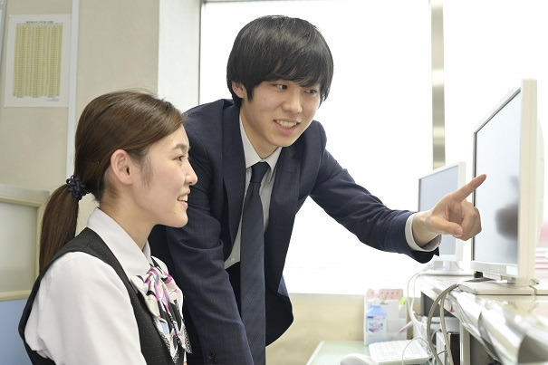 横浜新都市脳神経外科病院（医療事務/受付の求人）の写真3枚目：
