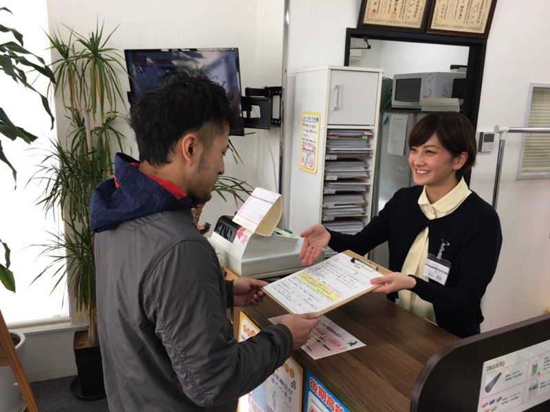 さくら整骨院（あん摩マッサージ指圧師の求人）の写真3枚目：院内(受付)