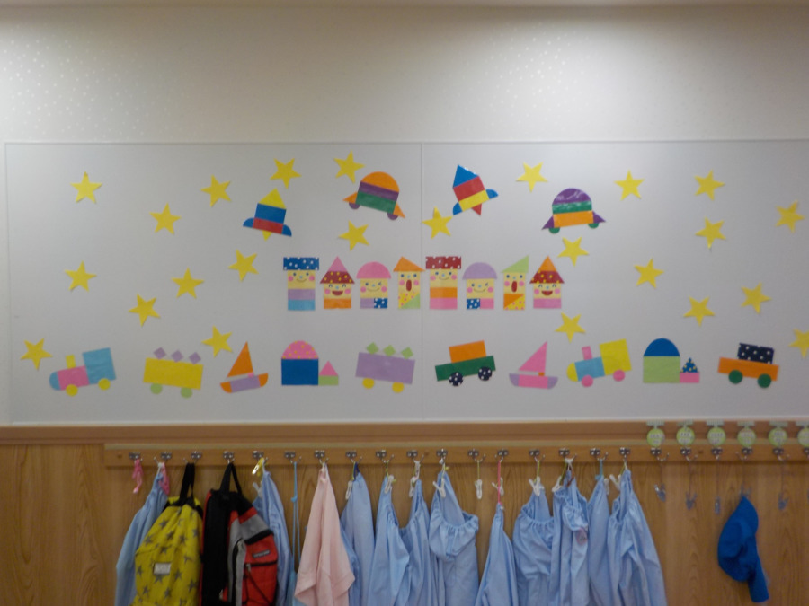 いちごの里保育園(看護師/准看護師の求人)の写真2枚目:保育園共有部分壁面