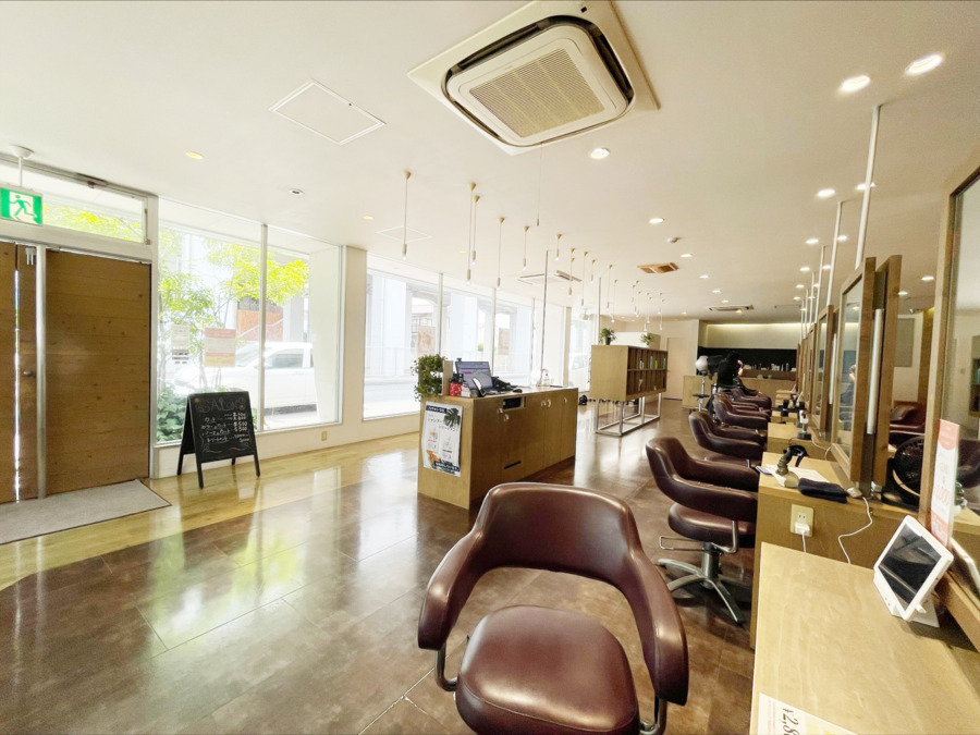 美容室SALONS福山三吉店の写真4枚目：