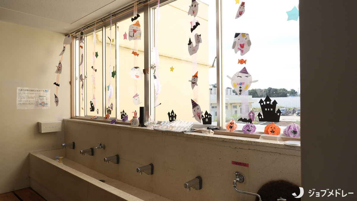 認定こども園　手賀の丘幼稚園・保育園（保育士の求人）の写真14枚目：水飲み場です