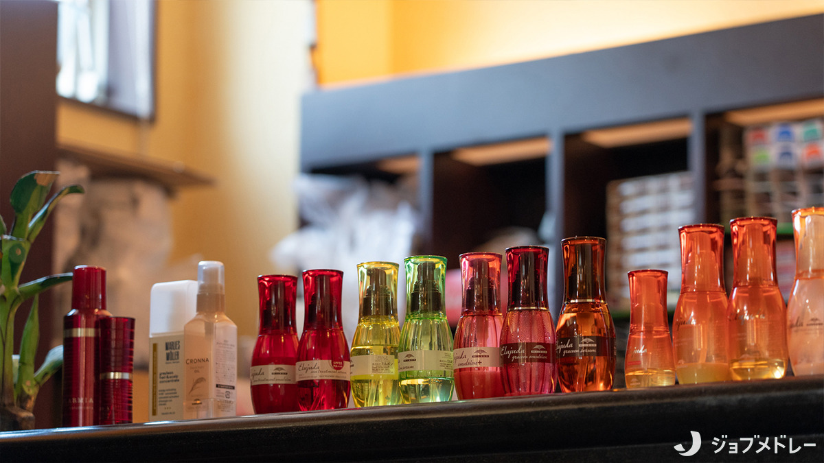 ローテローゼ 栃木イオン前店(美容師の求人)の写真17枚目:安全性の高いメーカーのみの商材を使用しています