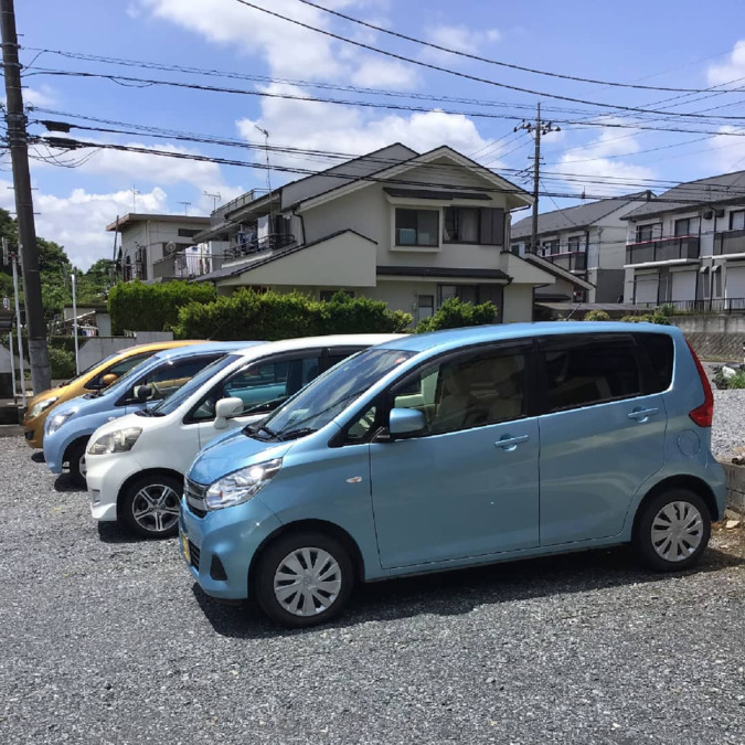 ピド・ケアコンサル(ケアマネジャーの求人)の写真2枚目:株式会社ピドの社用車です。