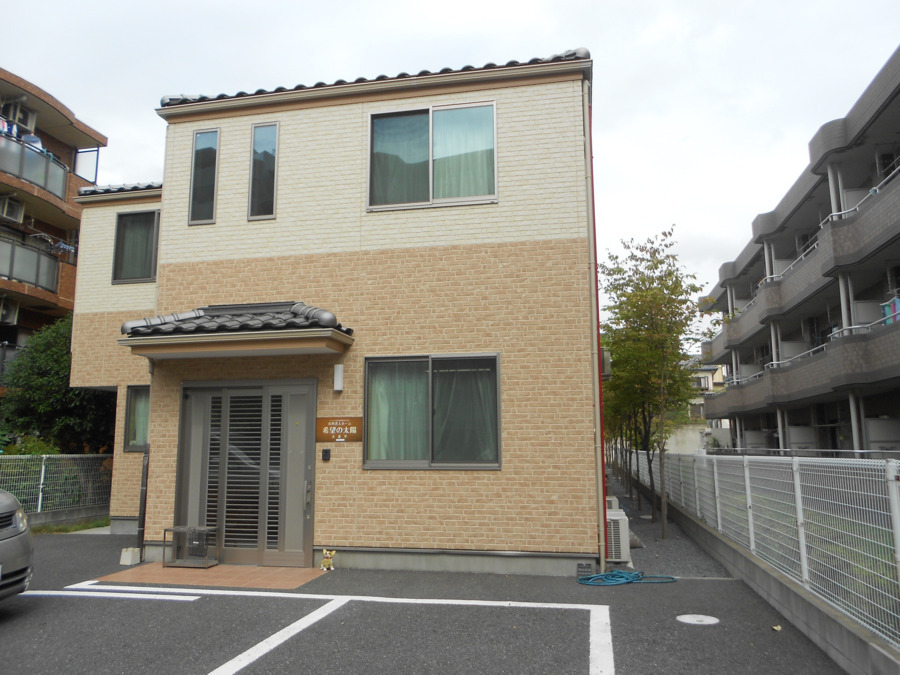 サービス付き高齢者向け住宅　希望の太陽　大金平（介護職/ヘルパーの求人）の写真2枚目：２階建て全２３部屋の小規模な施設になります。