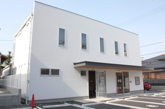 イルカ薬局 姪浜店の写真