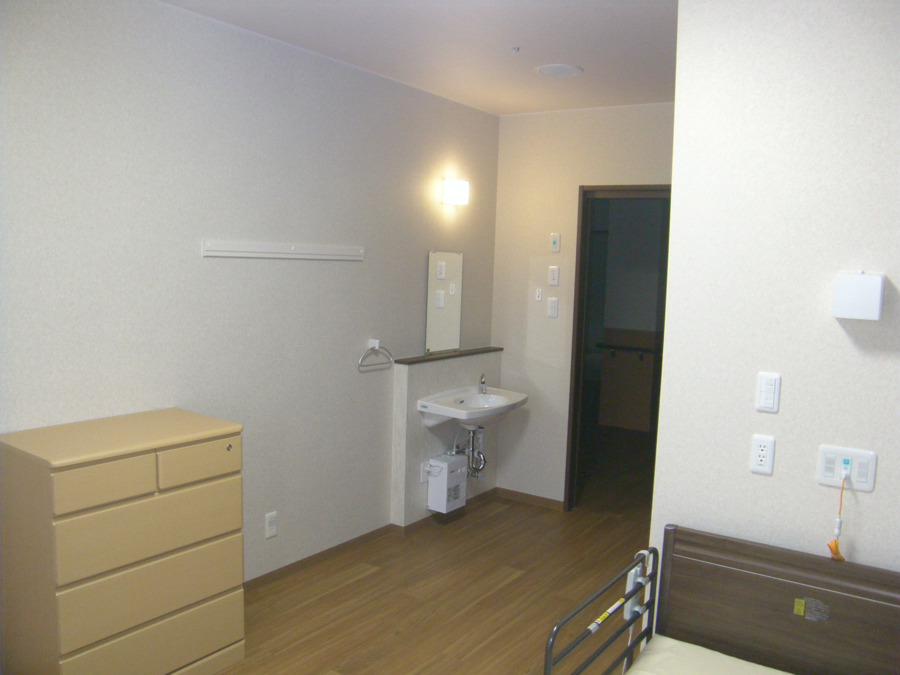 高齢者総合福祉施設ゆうりん苑(介護職/ヘルパーの求人)の写真4枚目: