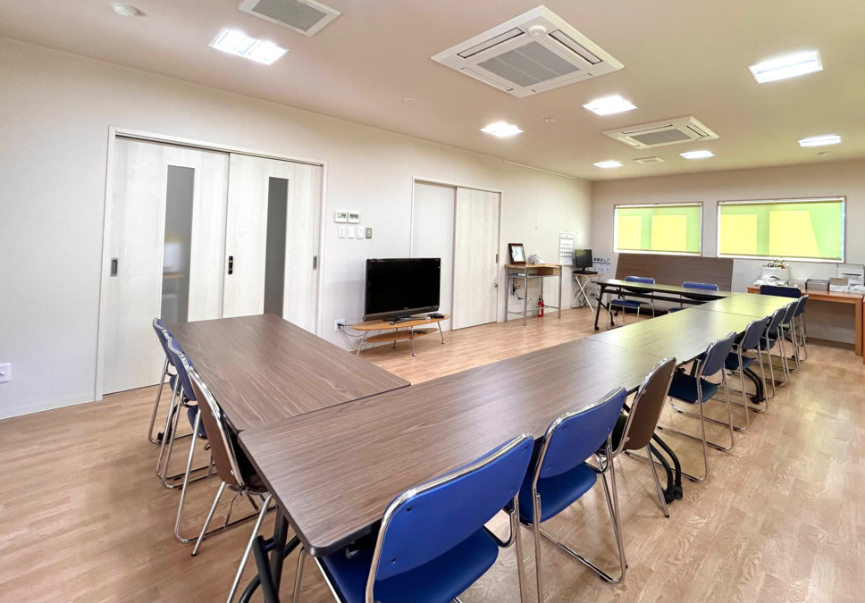 市名坂歯科医院（歯科衛生士の求人）の写真6枚目：広々としたスタッフルームあり