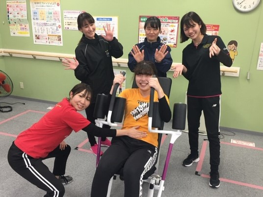 カーブス 大倉山店（インストラクターの求人）の写真4枚目：