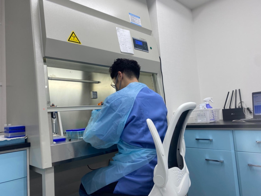 ナガワ薬品衛生検査場（臨床検査技師の求人）の写真2枚目：迅速なPCR検査を実施しています。