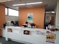 おび中央病院（看護助手の求人）の写真2枚目：患者様をお出迎えする受付