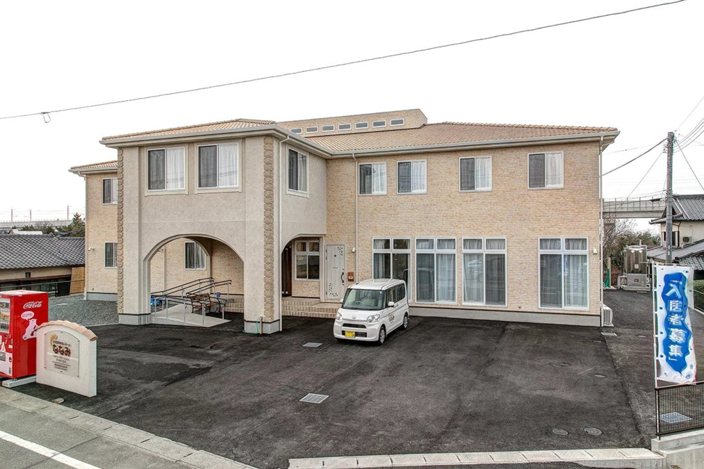 住宅型有料老人ホームななみ(介護職/ヘルパーの求人)の写真:「自分の家族に受けてもらいたい介護サービスの提供」という理念のもと運営しています
