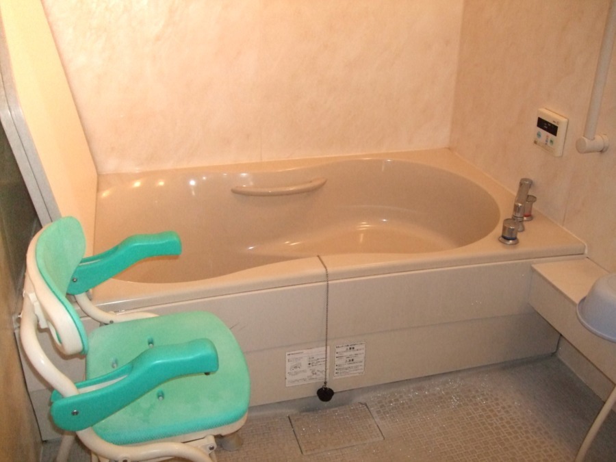 高齢者住宅ツツジ苑小牧の写真2枚目：