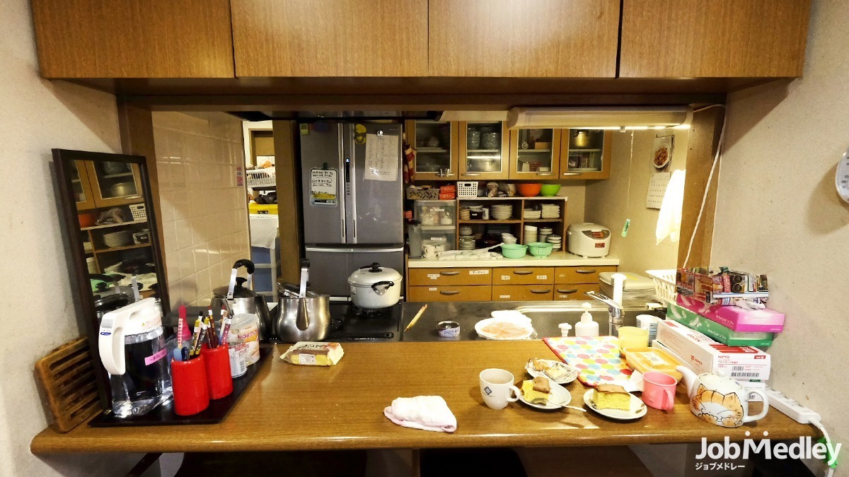 グループホームエーデルワイス四葉の写真4枚目：少人数制でアットホームな職場です