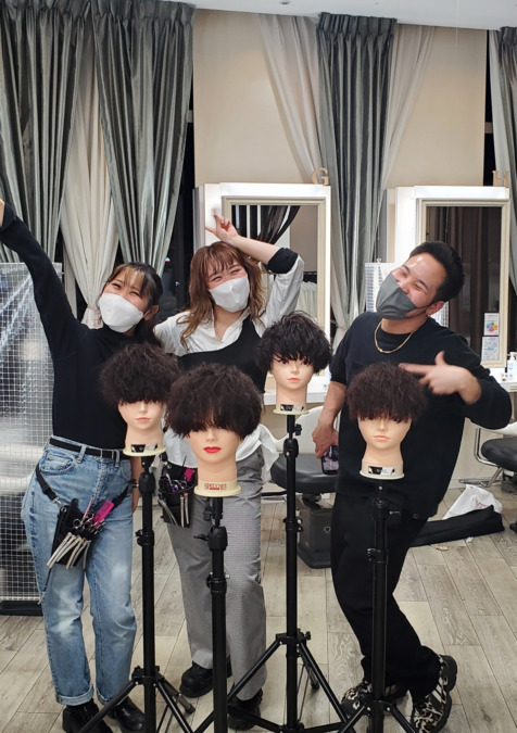CLESC' Philia（美容師の求人）の写真3枚目：希望制の社内講習では様々な技術を身に着けられます！