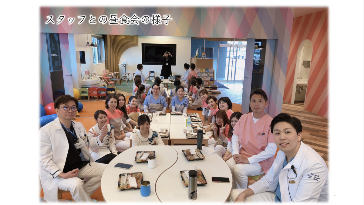 医療法人 Bright Beans 豊橋キッズデンタルクリニック（歯科医師の求人）の写真9枚目：スタッフとのコミュニケーションを大事にしています。