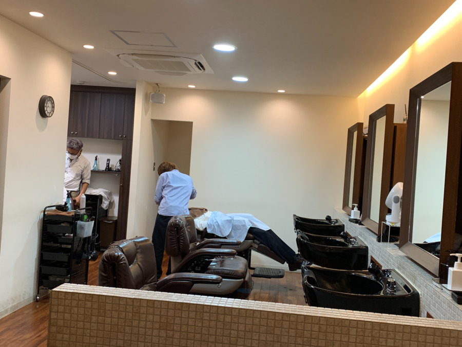 MEN'S HAIR AZ（理容師の求人）の写真2枚目：