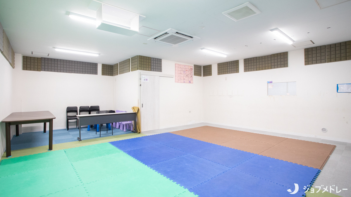 ライズ児童デイサービスししがや（保育士の求人）の写真10枚目：子どももスタッフもにこにこ笑顔になれる居場所を目指しています