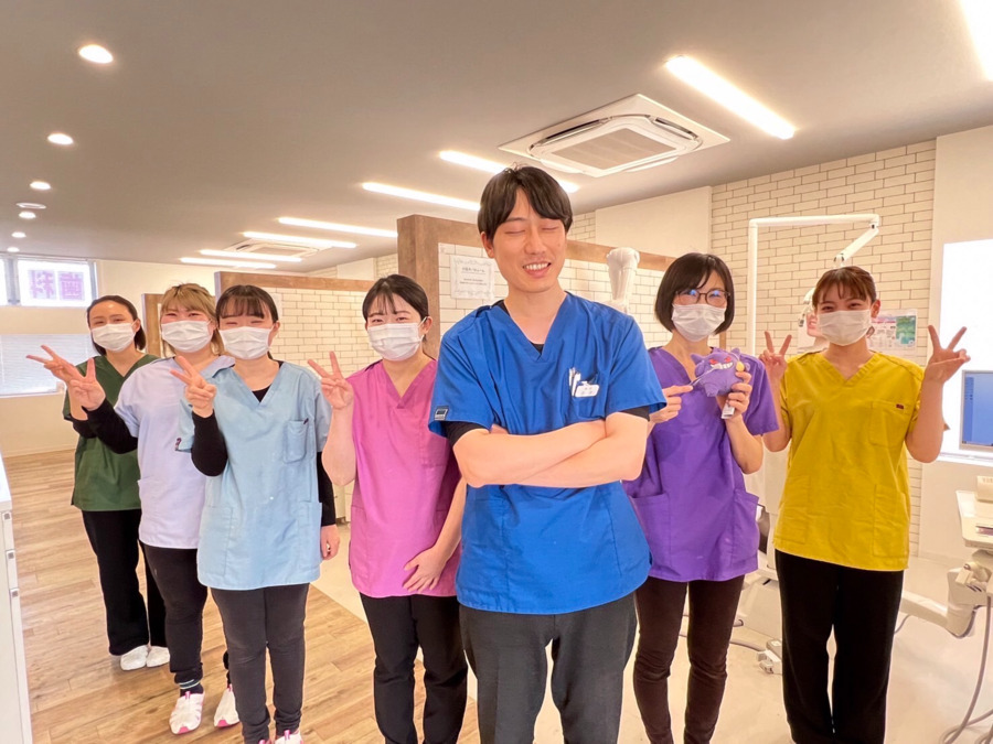 MBフレンド歯科（歯科衛生士の求人）の写真11枚目：チームワーク重視で助け合いながら働いているスタッフです。