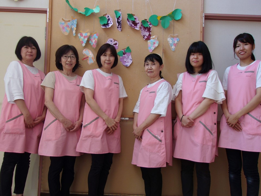 三重県立こころの医療センターつくしんぼ保育所(保育士の求人)の写真:若い職員からベテランの職員まで、バランスが取れております。