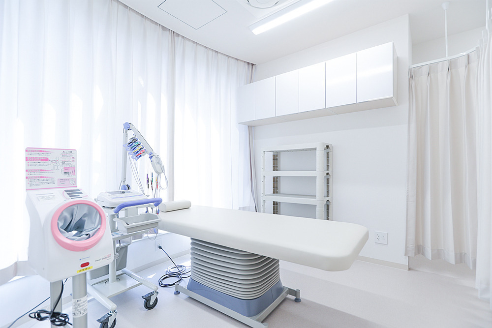 にしの腎・泌尿器科クリニック（看護師/准看護師の求人）の写真4枚目：処置室２

