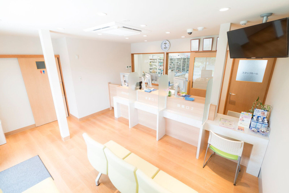ドリーム薬局  国領2号店（薬剤師の求人）の写真2枚目：ドリーム薬局 国領2号店の内観