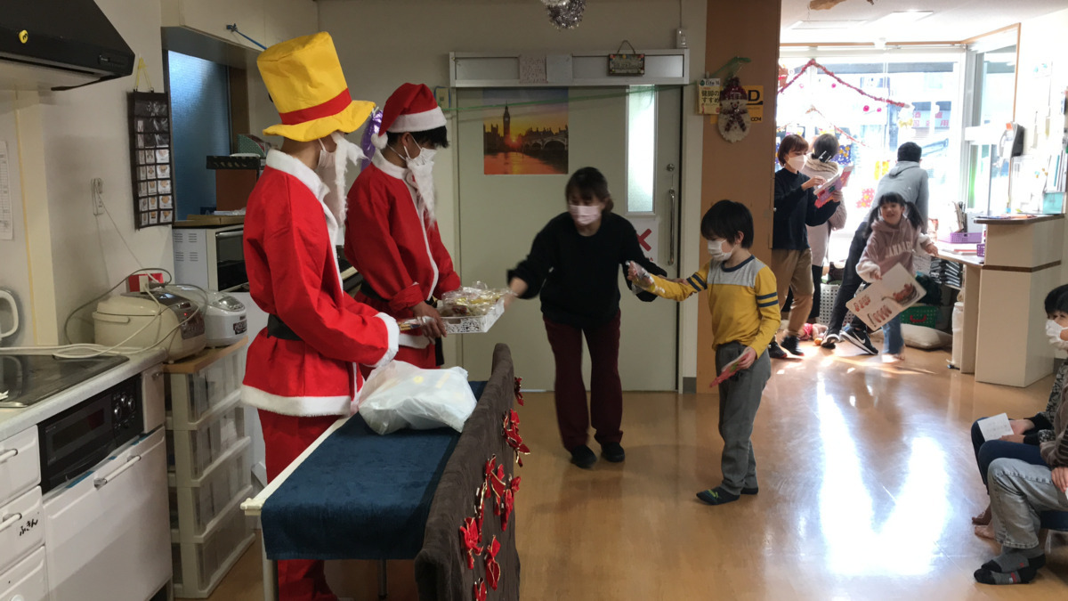 放課後等デイサービスぷるめりあの写真2枚目：クリスマス会の様子です