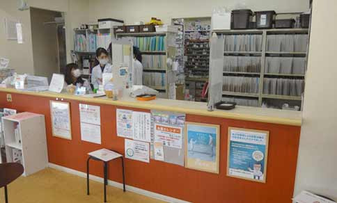 タカラ薬局 仲原（薬剤師の求人）の写真2枚目：タカラ薬局 仲原の内観